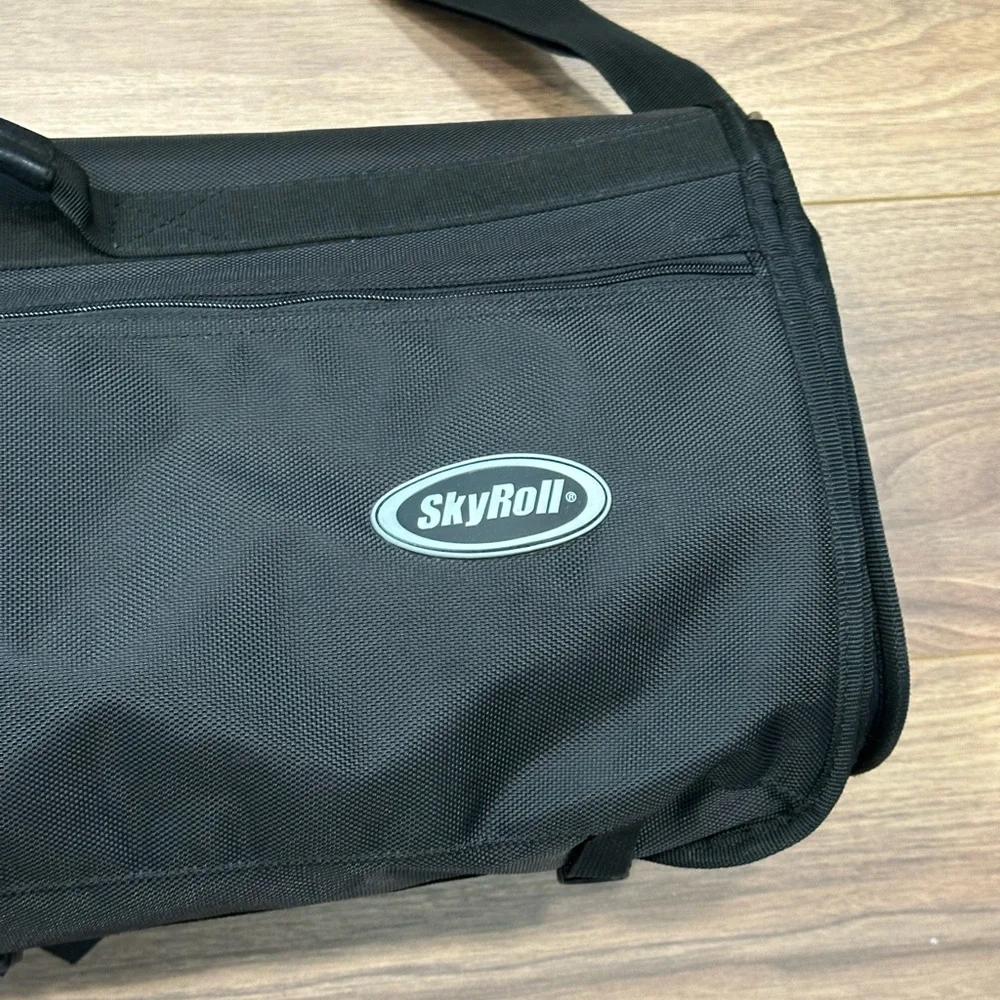 Skyroll Garment Bag Tubular Luggage in Black